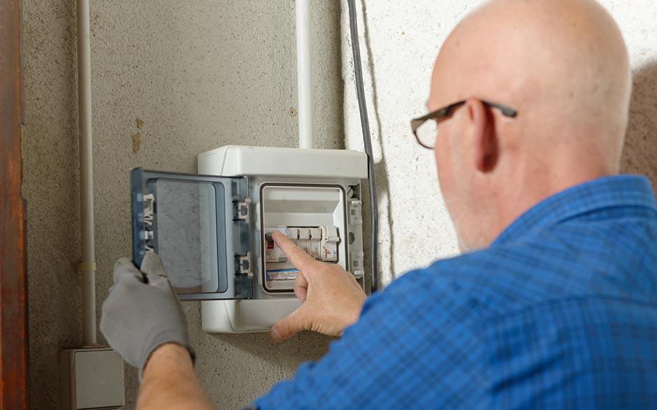 tarif d'un électricien Suresnes